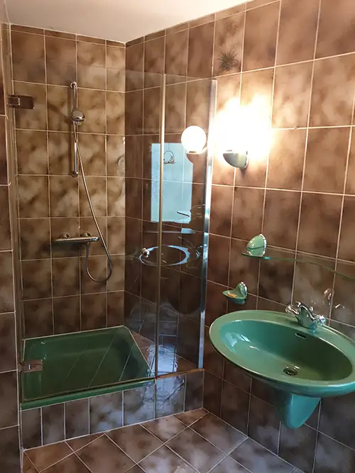 Gäste-WC München-Schwabing – Biophilic-Stil